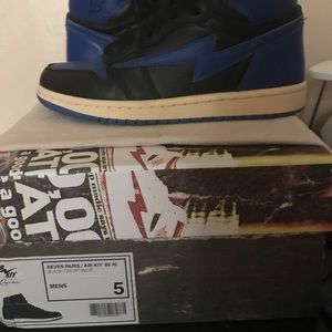 Reves Paris/ Air kiy’ 85 black/royal blue size 5 in men / 7 in women